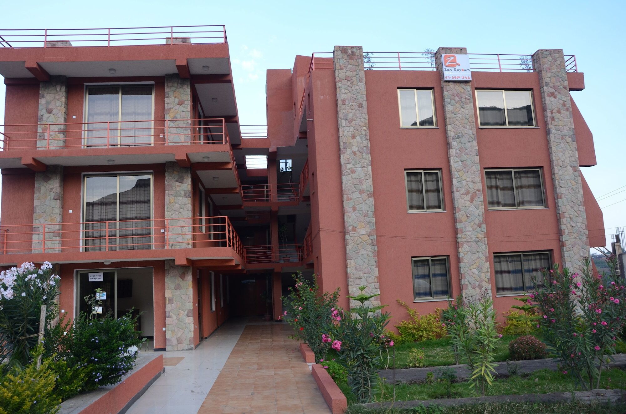 Zan-Seyoum Hotel Lalībela Екстериор снимка